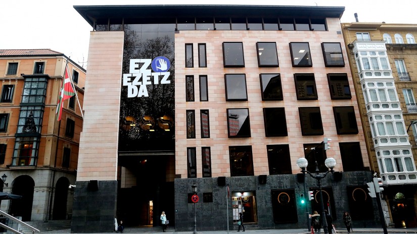 Azaroaren 25a, Emakumeenganako Indarkeriaren aurkako Nazioarteko Eguna.