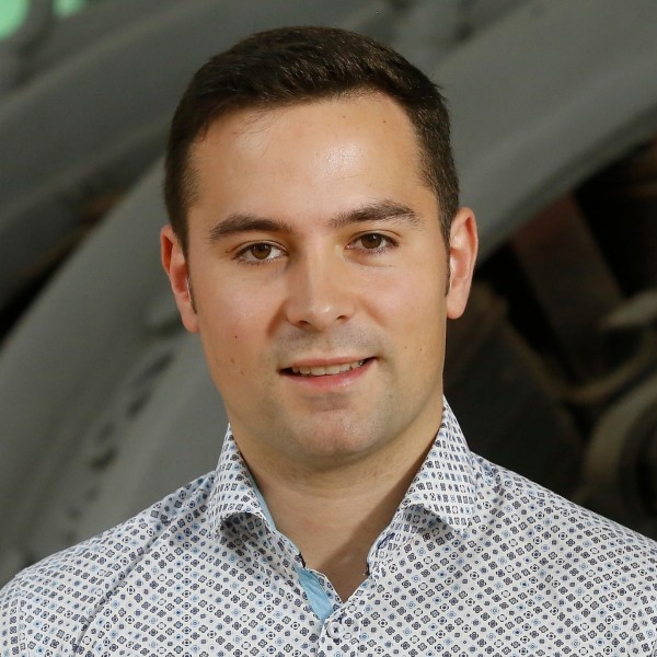 JULEN  KARRION  LAMIKIZ 